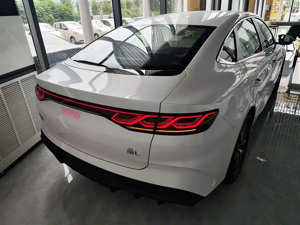 BYD Qin L