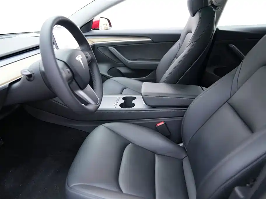 Tesla Model 3 Tesla Model 3