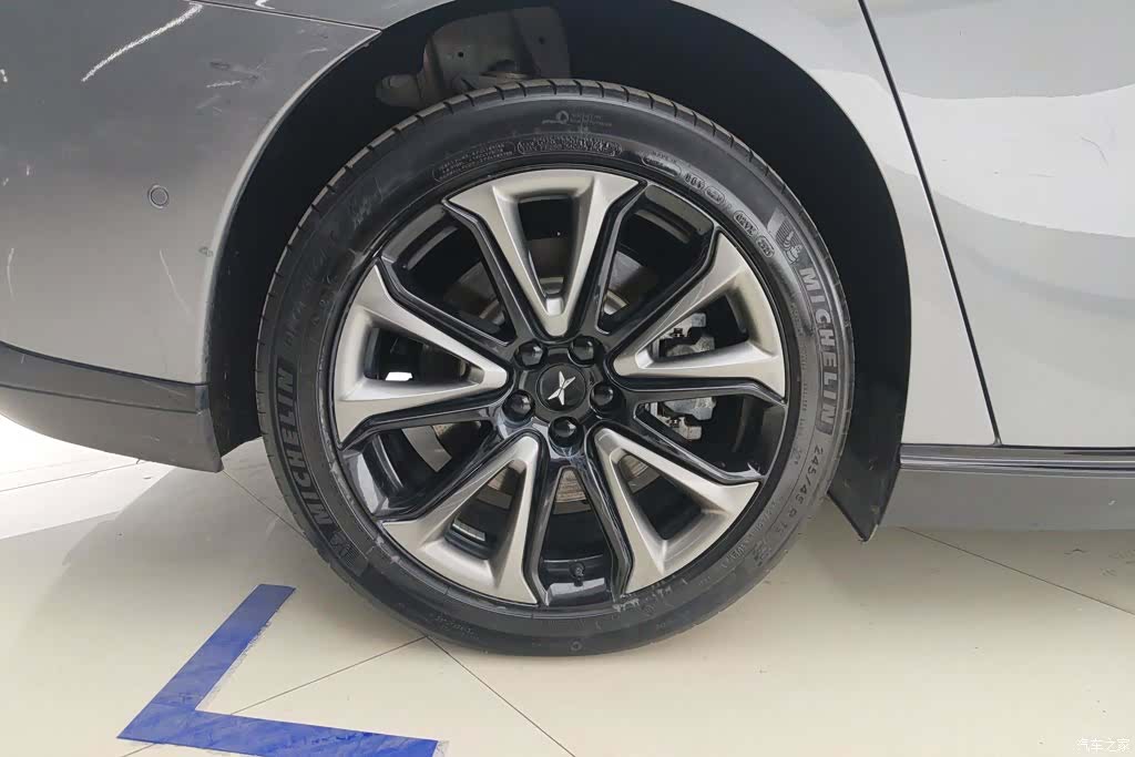 Xpeng P7, 2021 6