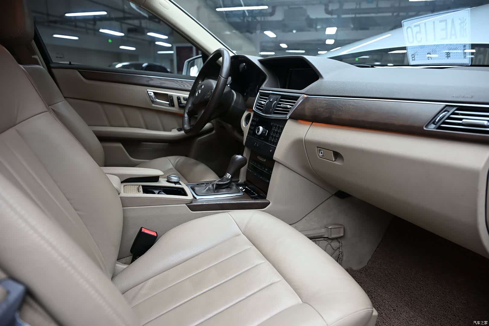 Mercedes-Benz E-Class, 2010 8
