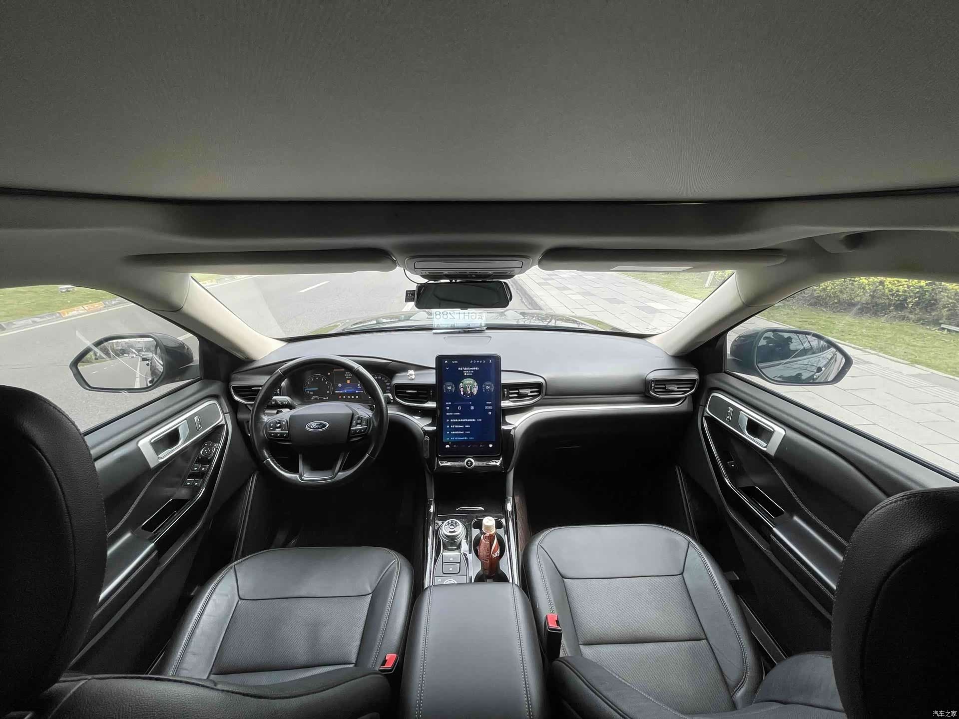 Ford Explorer, 2021 13