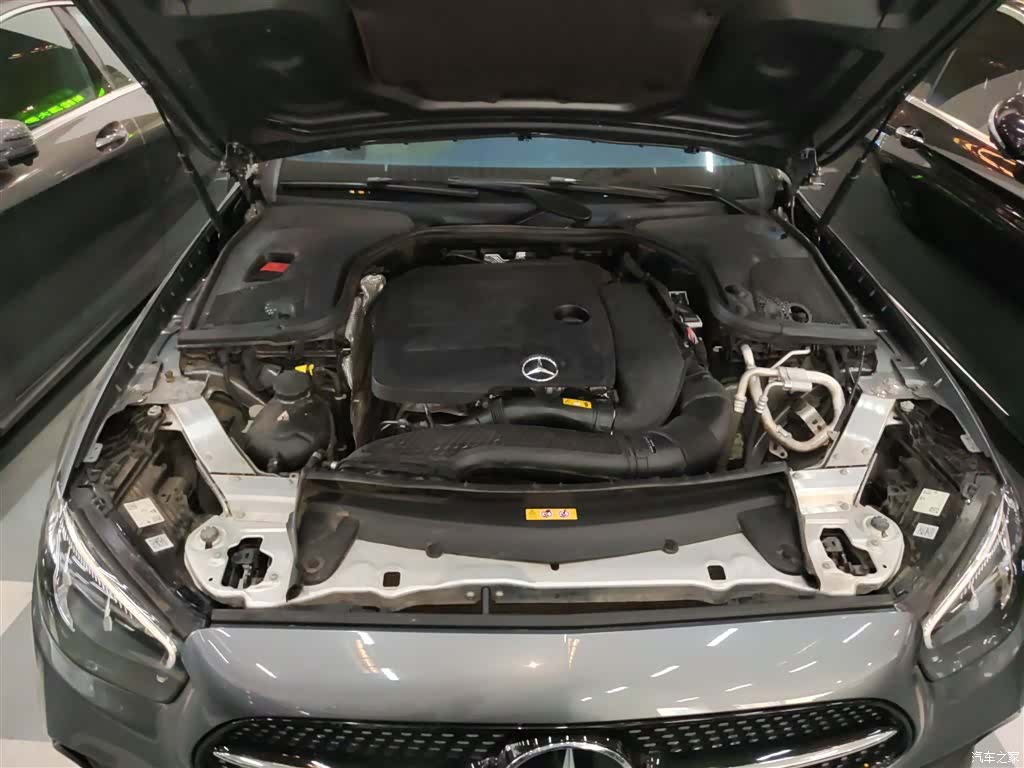 Mercedes-Benz E-Class, 2022 16