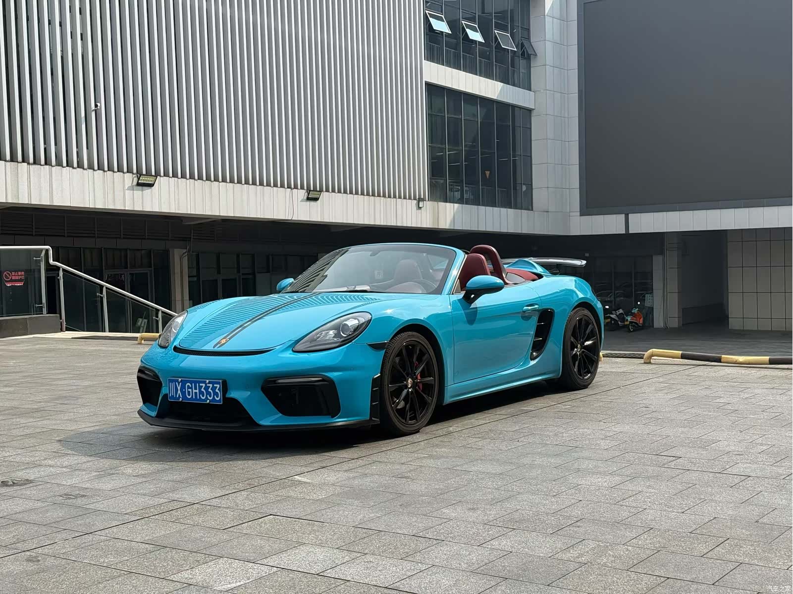 Porsche Boxster, 2017 1