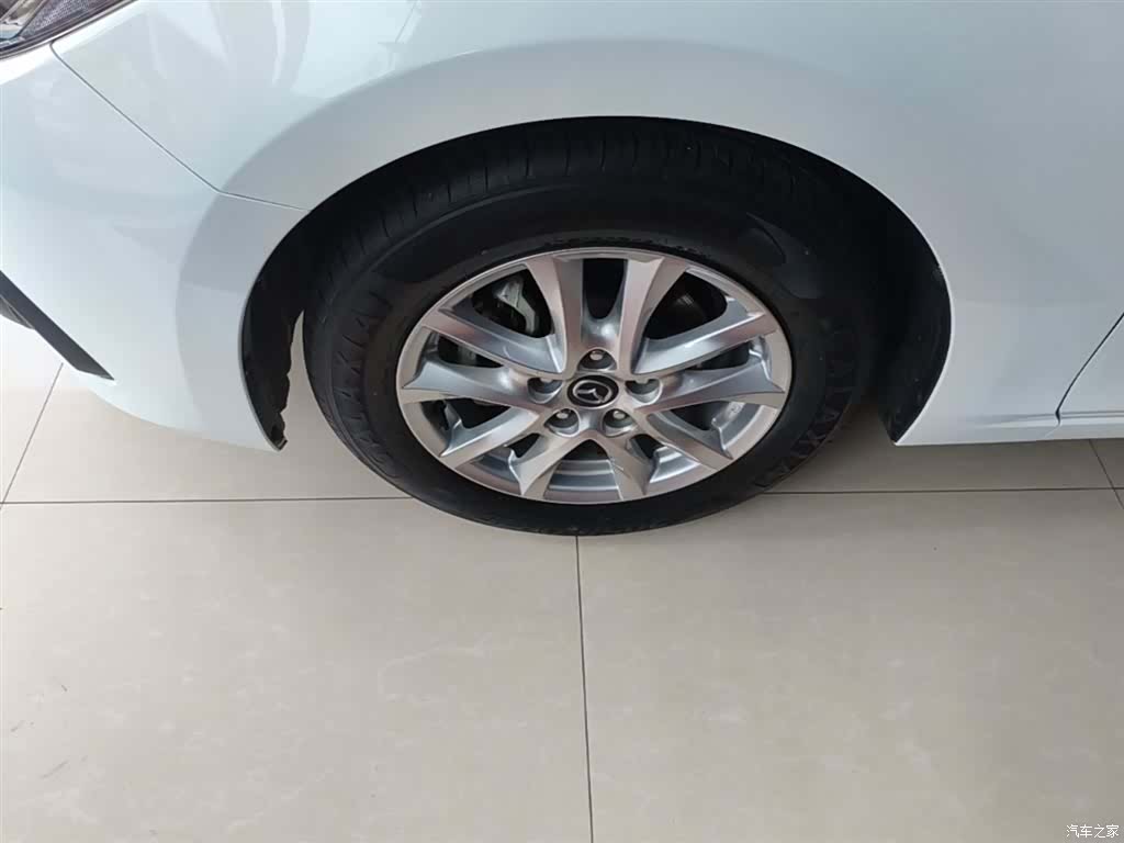 Mazda Mazda3, 2017 23