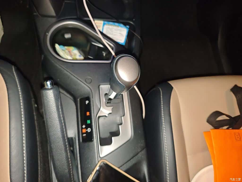 Toyota RAV4, 2016 11