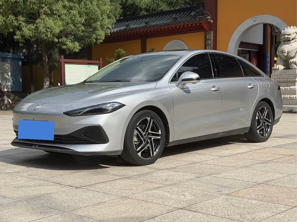 Roewe D7