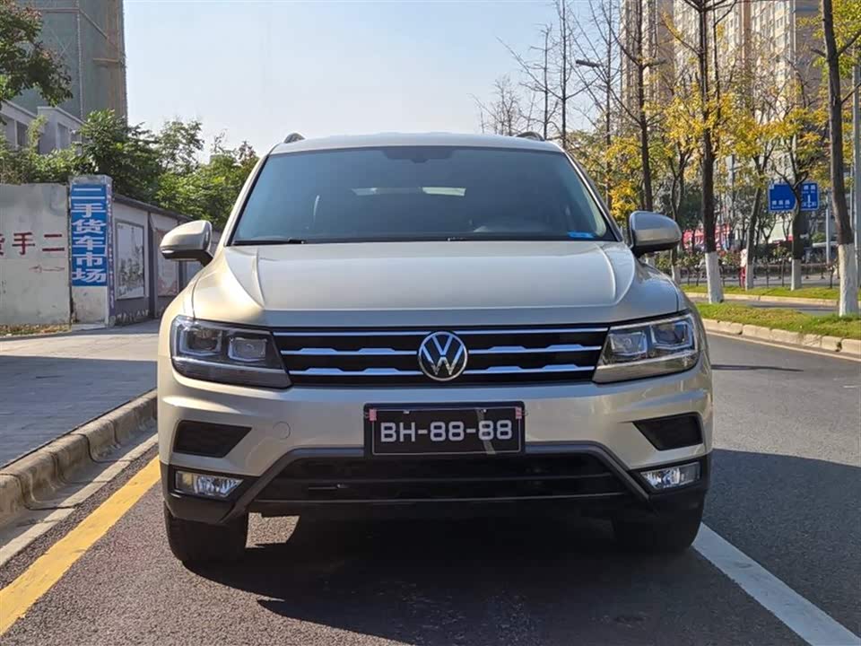 Volkswagen Tiguan L