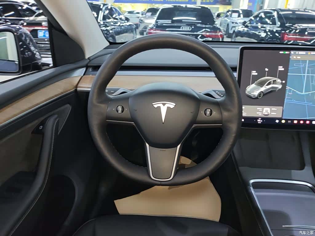 Tesla Model Y, 2021 11