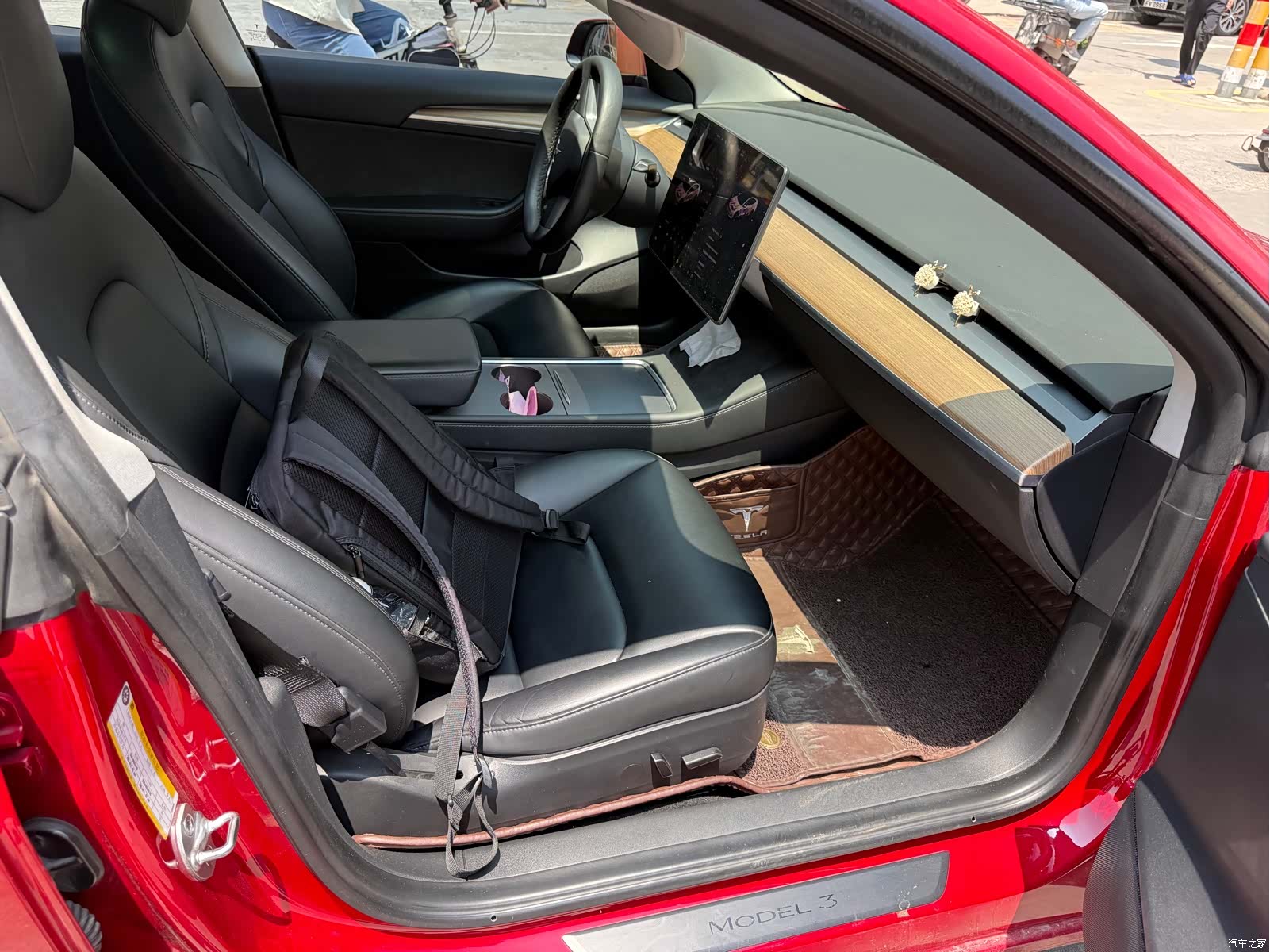 Tesla Model 3, 2022 все фото