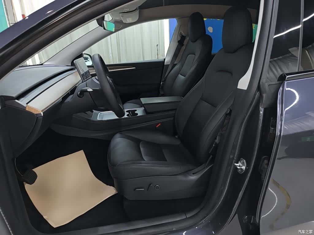 Tesla Model Y, 2021 15