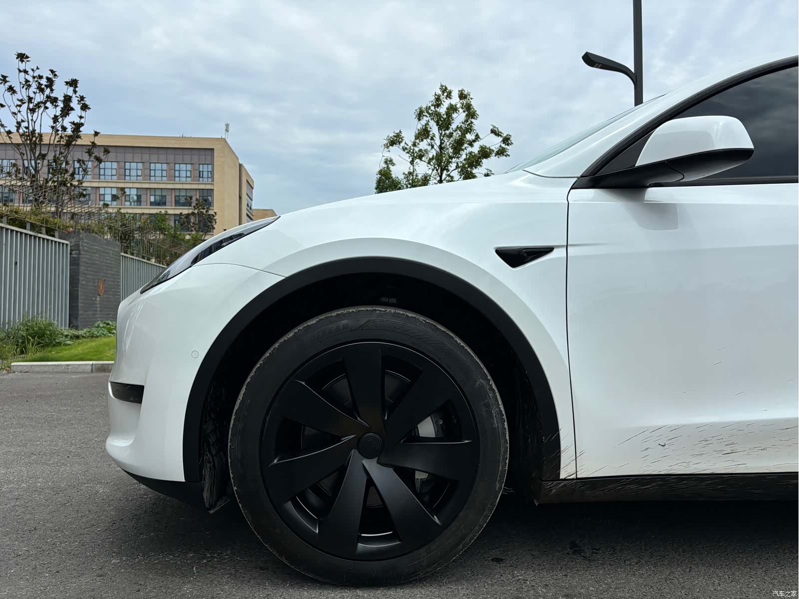 Tesla Model Y, 2024 13