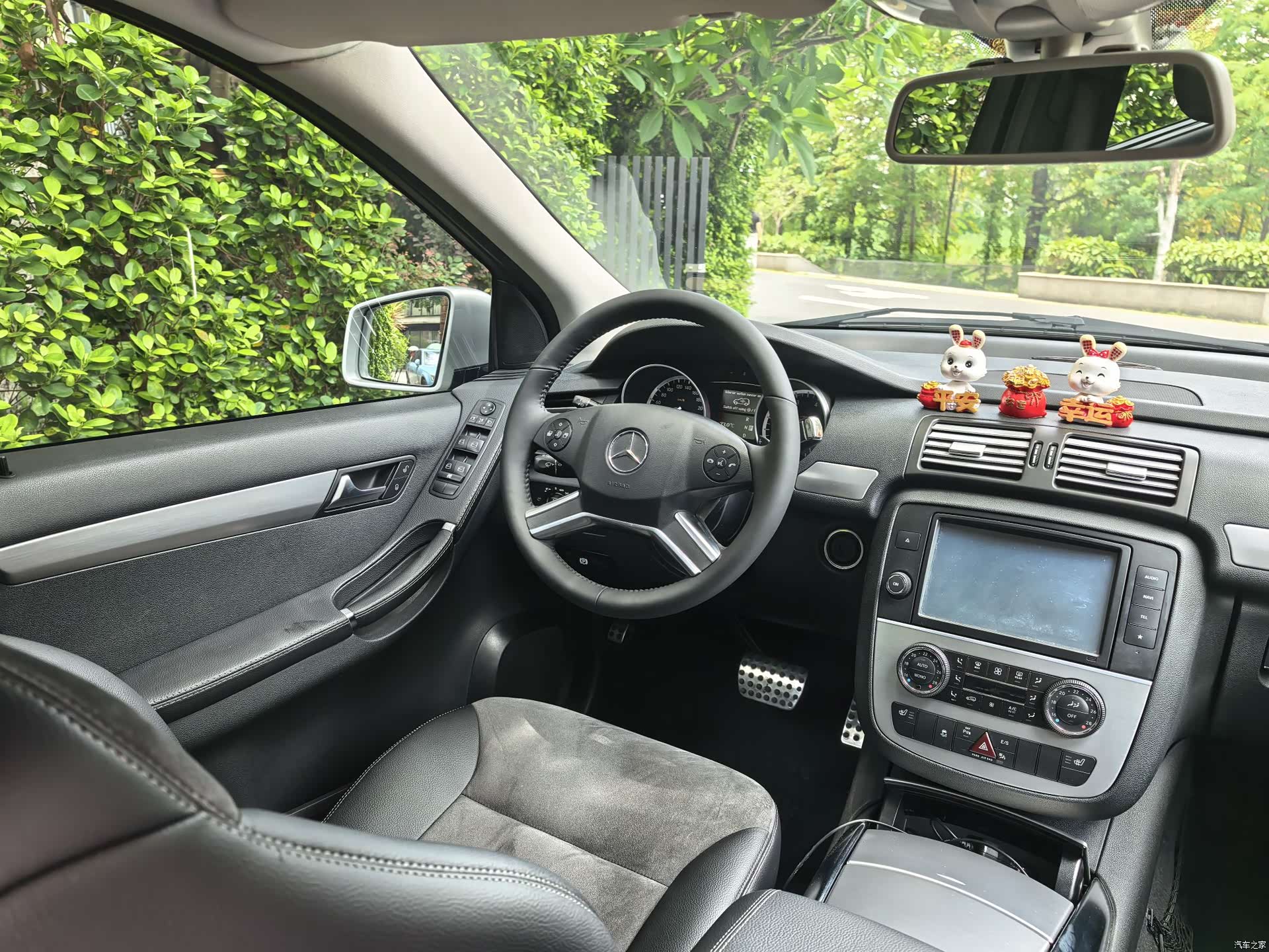 Mercedes-Benz R-Class, 2015 16