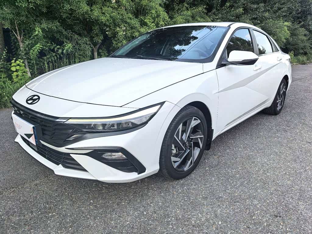 Hyundai Elantra 2023 1.5L CVT GLX Elite
