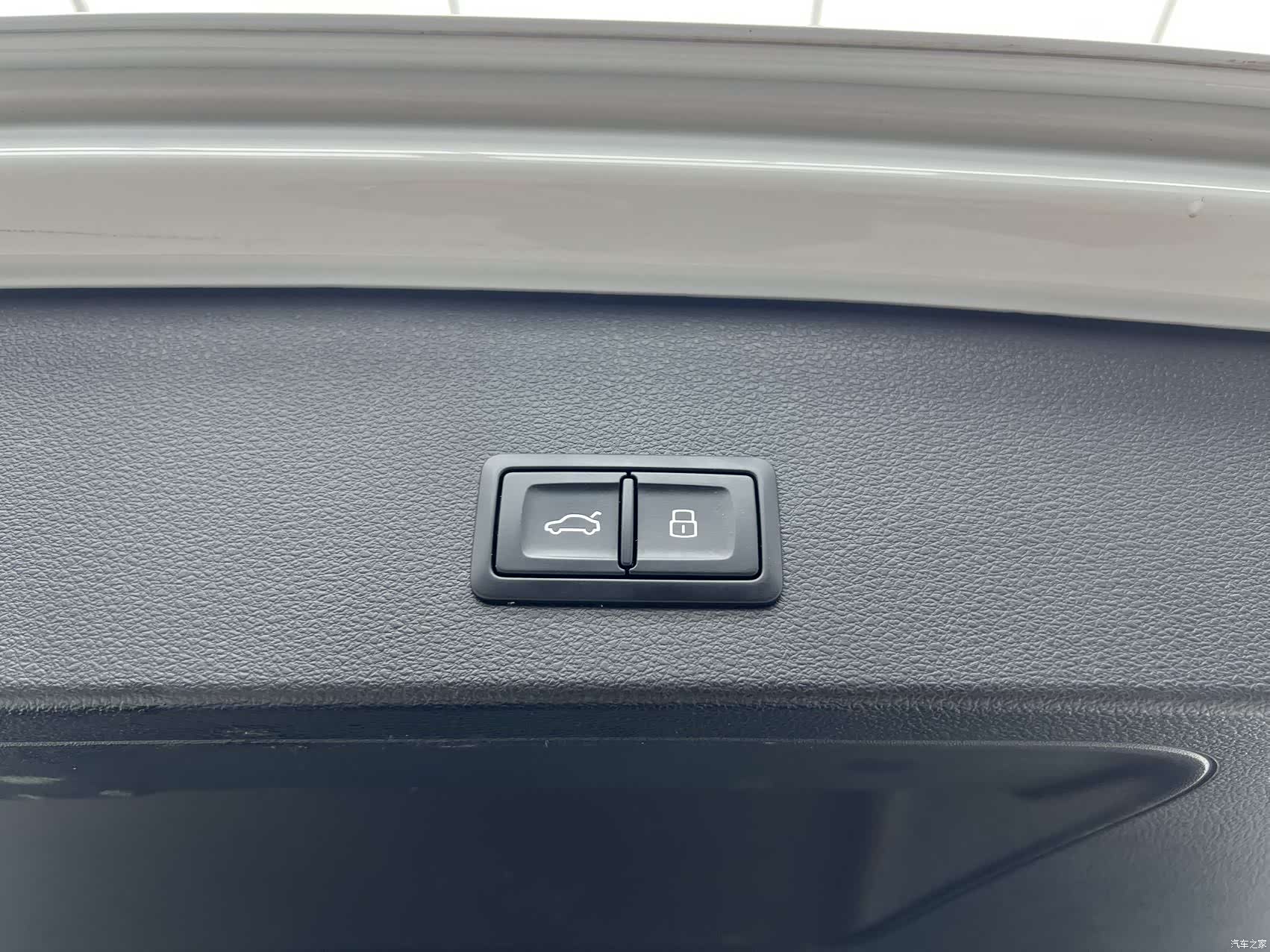 Audi Q2L, 2023 19