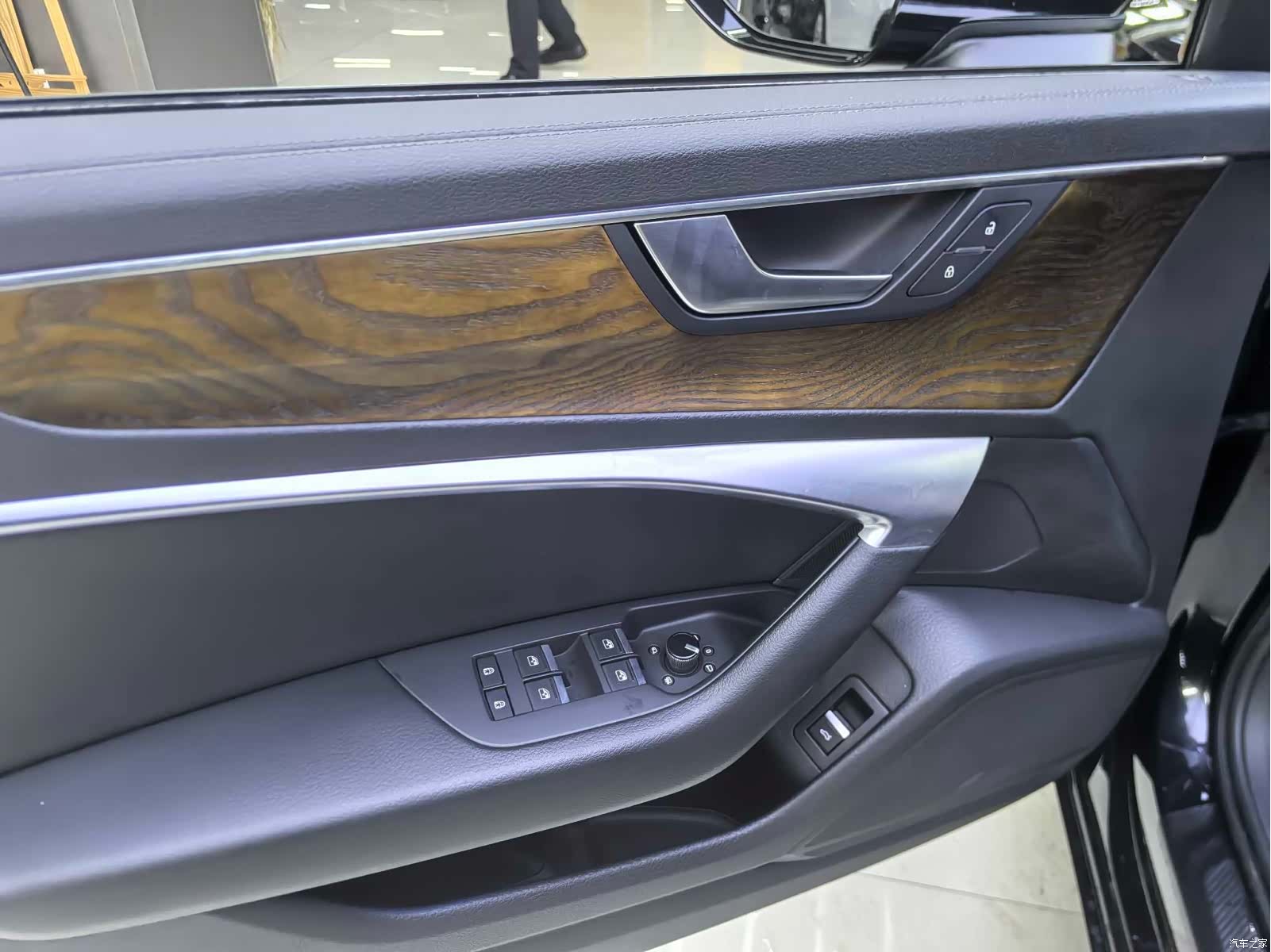Audi A6L, 2021 все фото