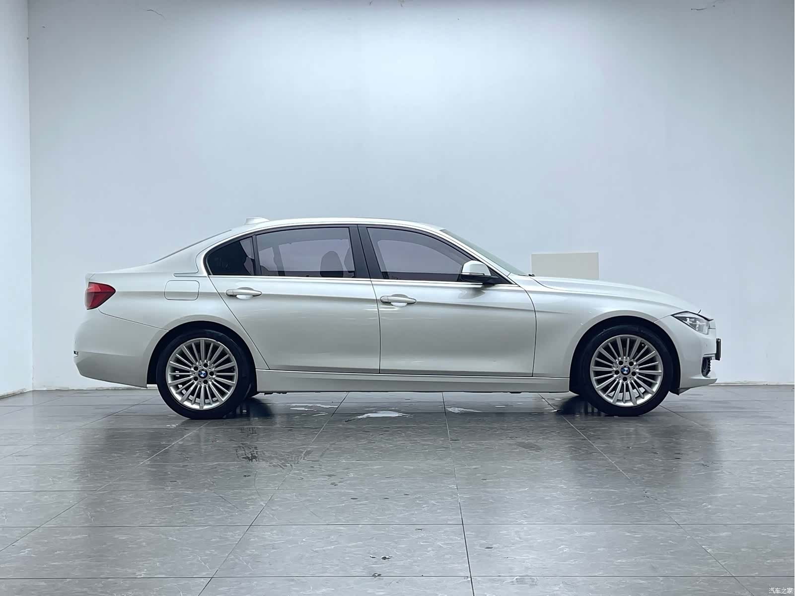 BMW 3 Series, 2018 7