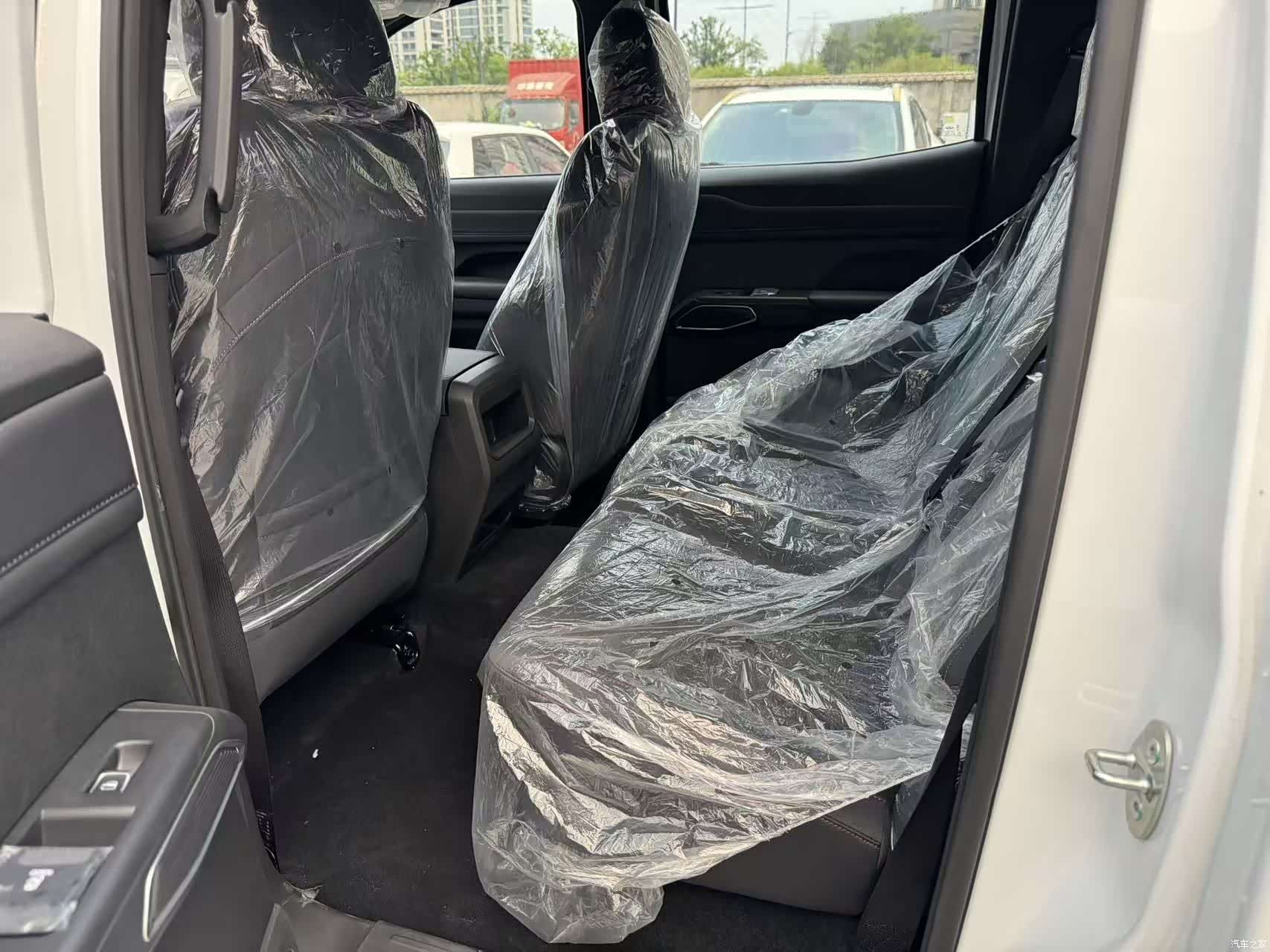Chery R08, 1900 10