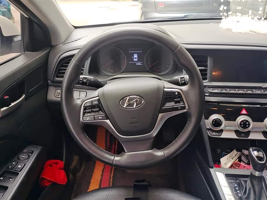 Hyundai Lead