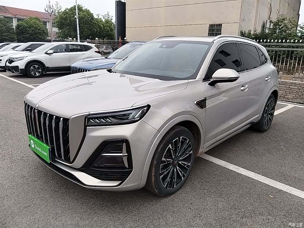 Hongqi HS5, 2023 1