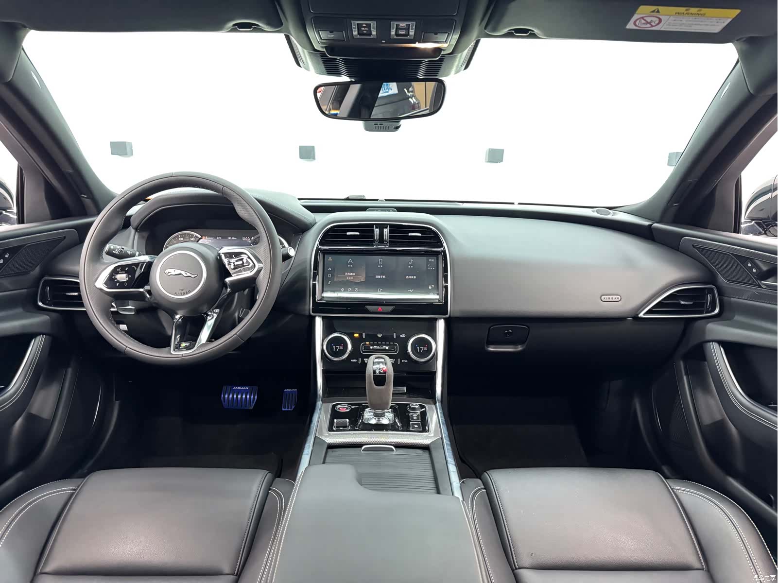 Land Rover XEL, 2023 7