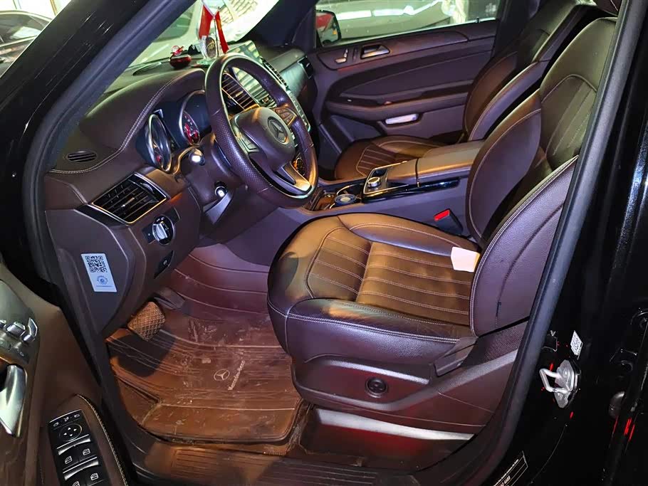 Mercedes-Benz GLE Mercedes-Benz GLE