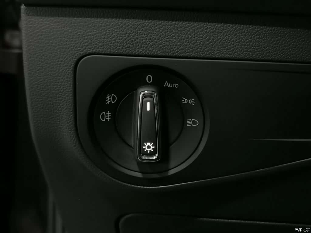 Volkswagen Tiguan L, 2019 21