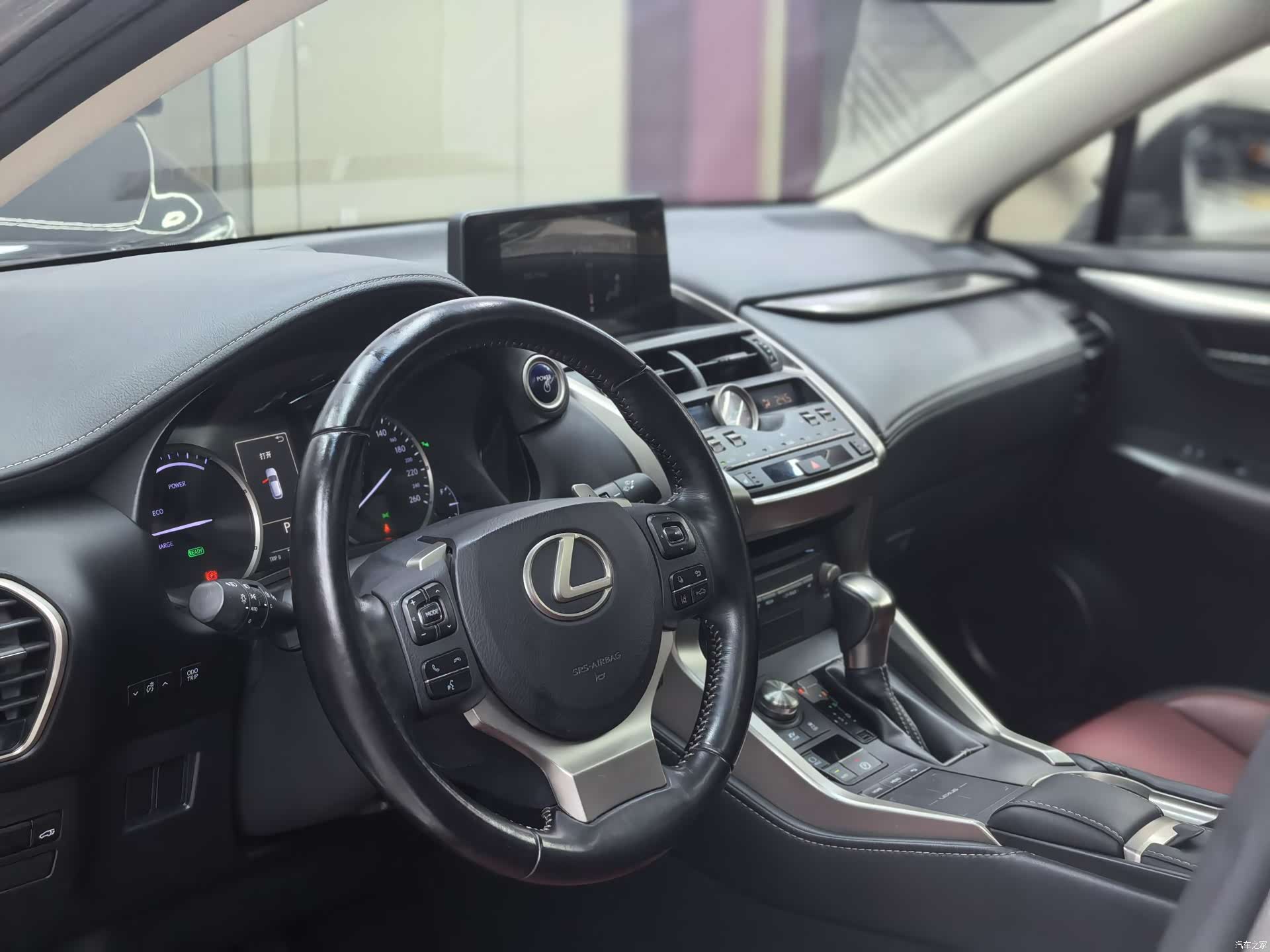 Lexus NX, 2018 14