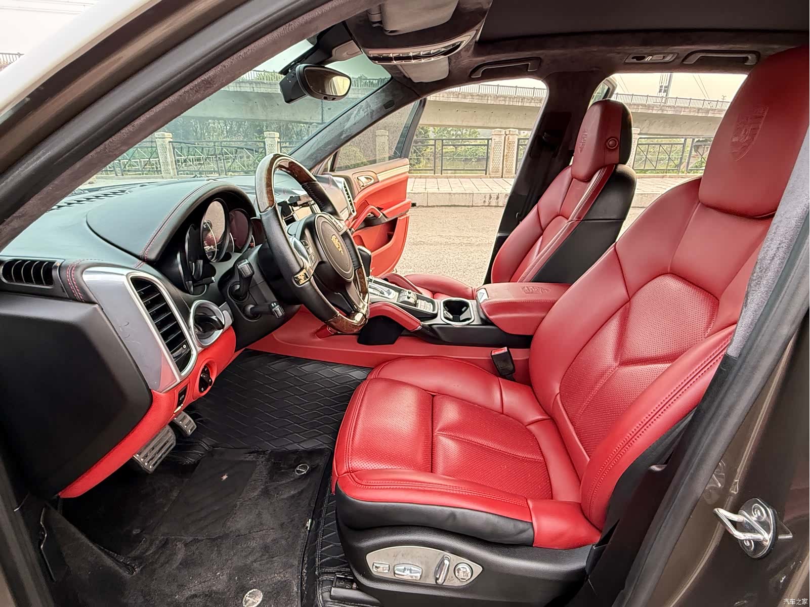 Porsche Cayenne, 2013 4