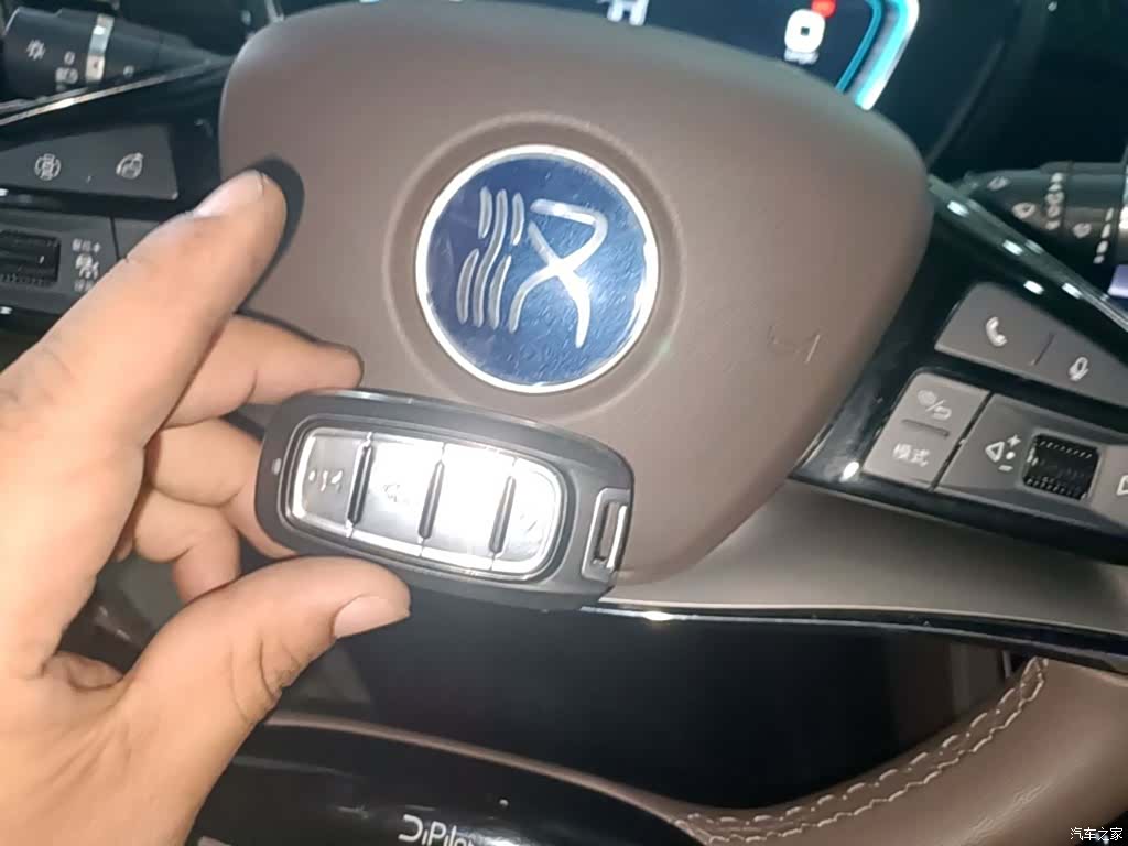 BYD Han, 2022 17