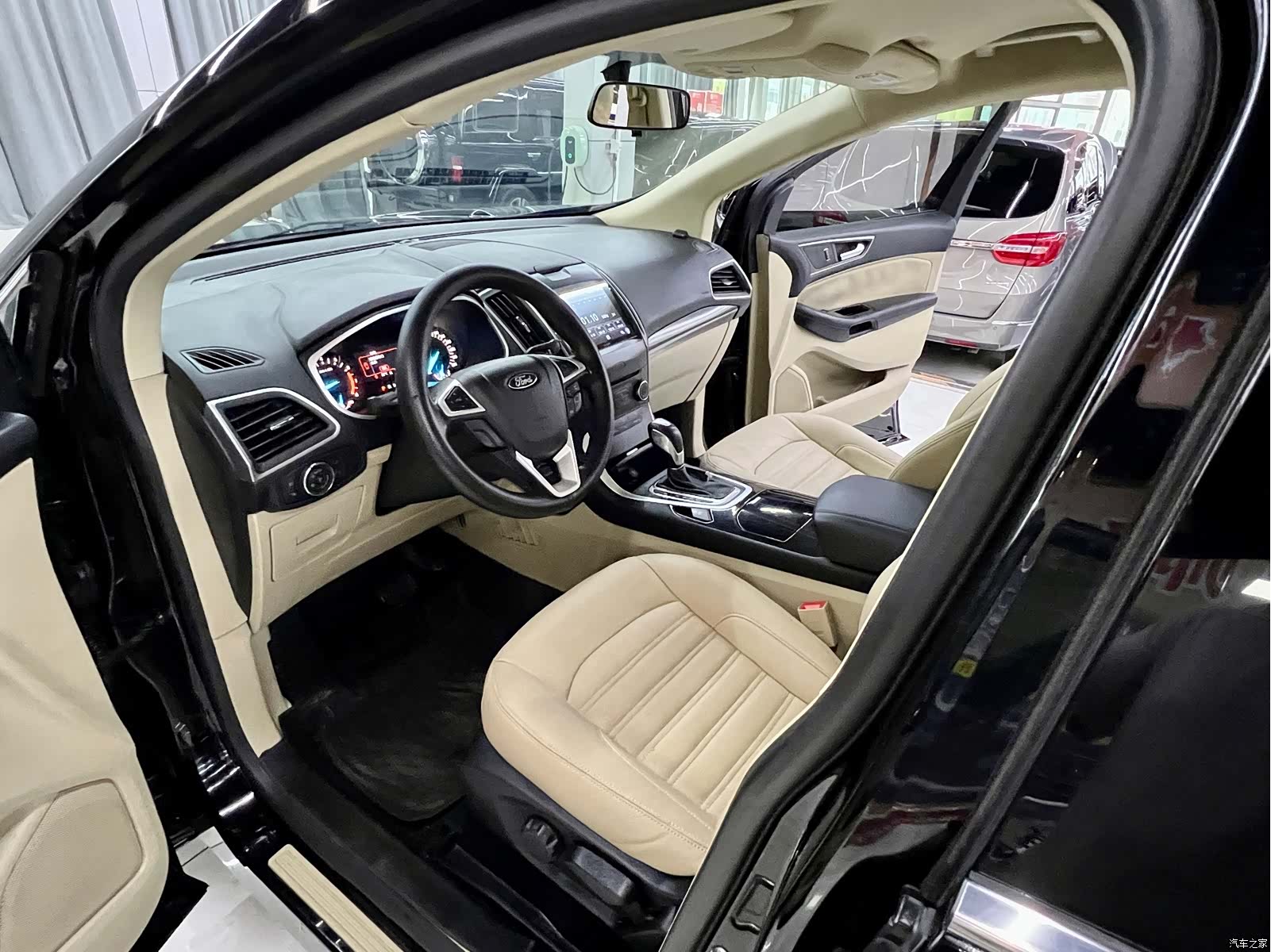 Ford Edge, 2019 9