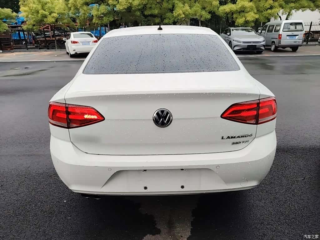 Volkswagen Lamando, 2016 6