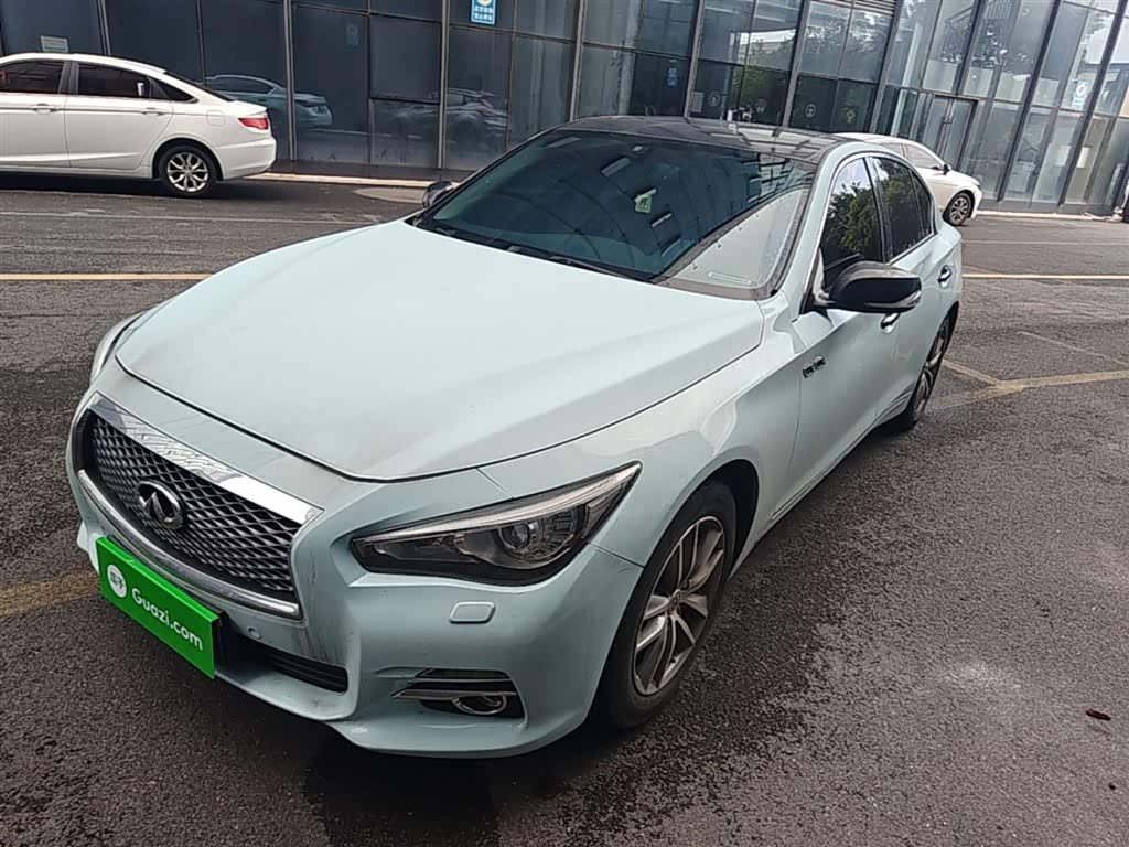 Infiniti Q50L