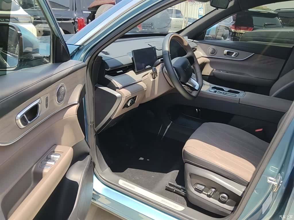 Chery Tiggo 8 Plus, 2024 16