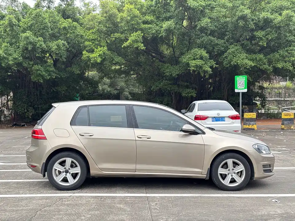 Volkswagen golf