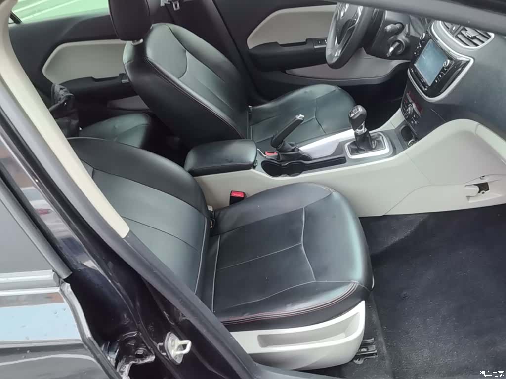 DongFeng L60, 2015 25