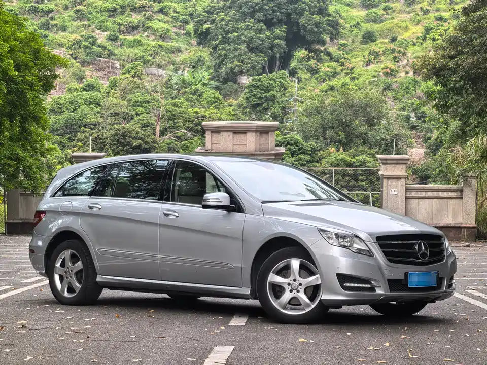 Mercedes-Benz R-class