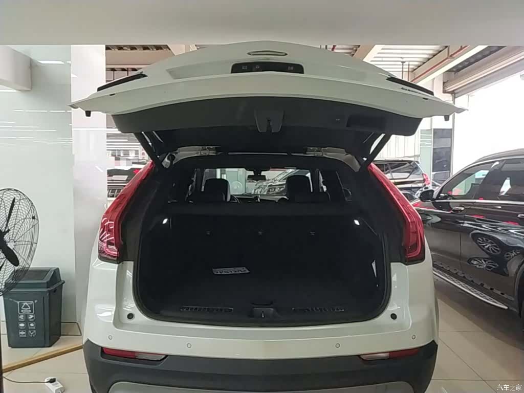 Cadillac XT4, 2019 15