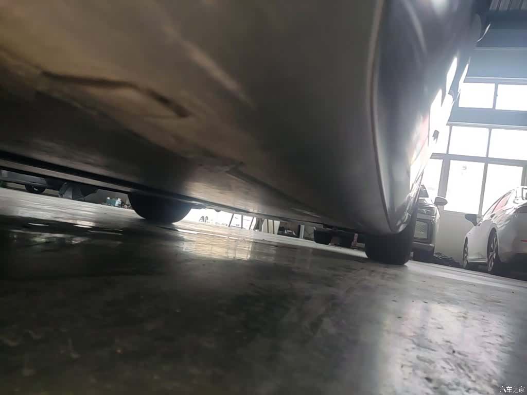 Tesla Model 3, 2024 21