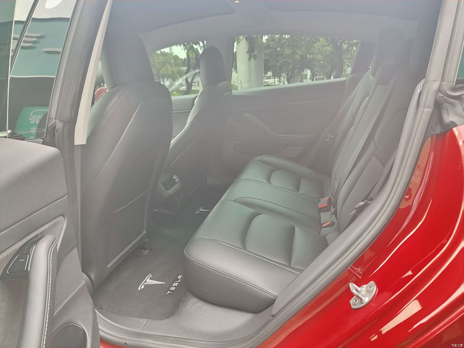 Tesla Model 3, 2020 9