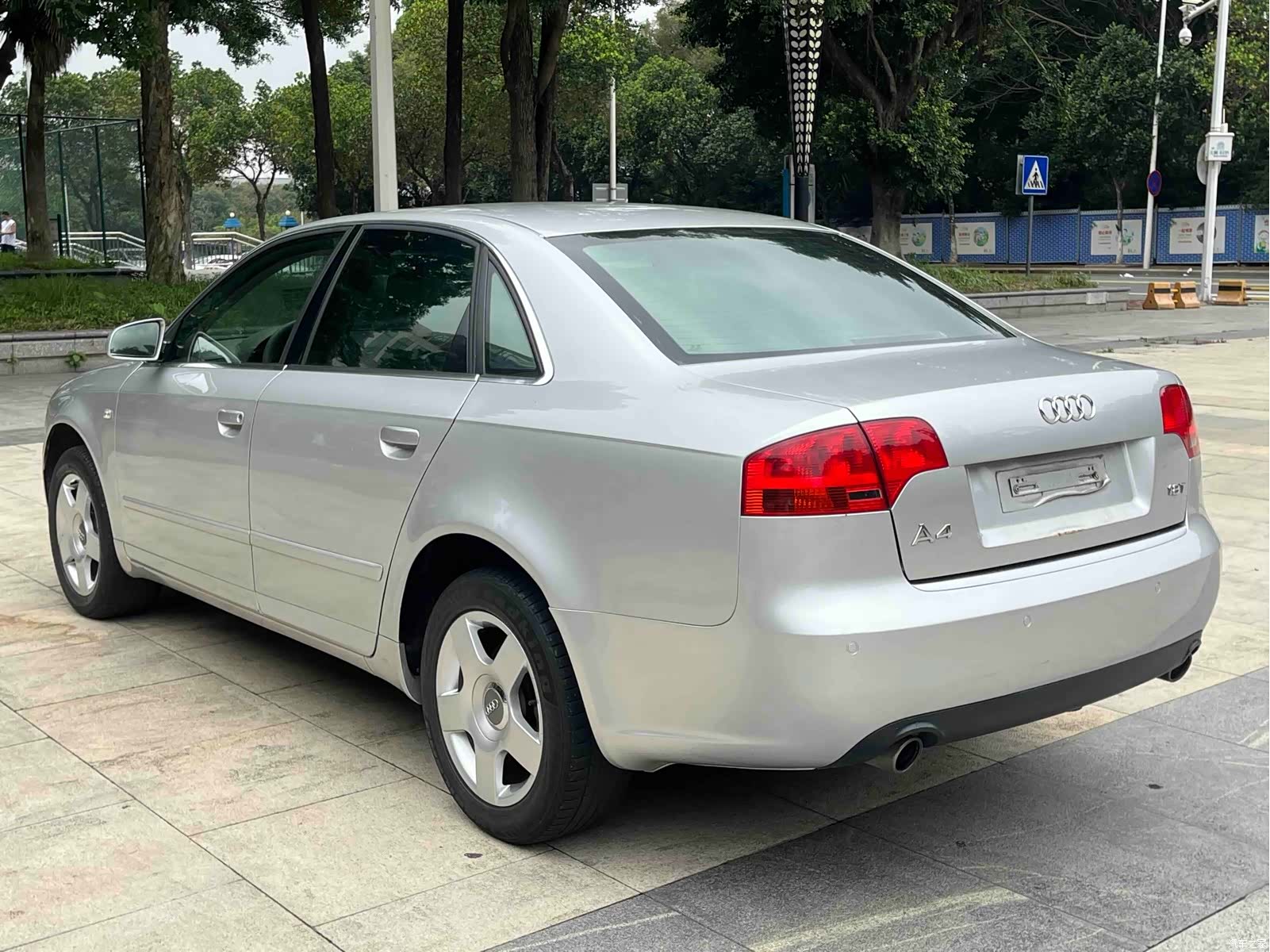 Audi A4, 2006 8