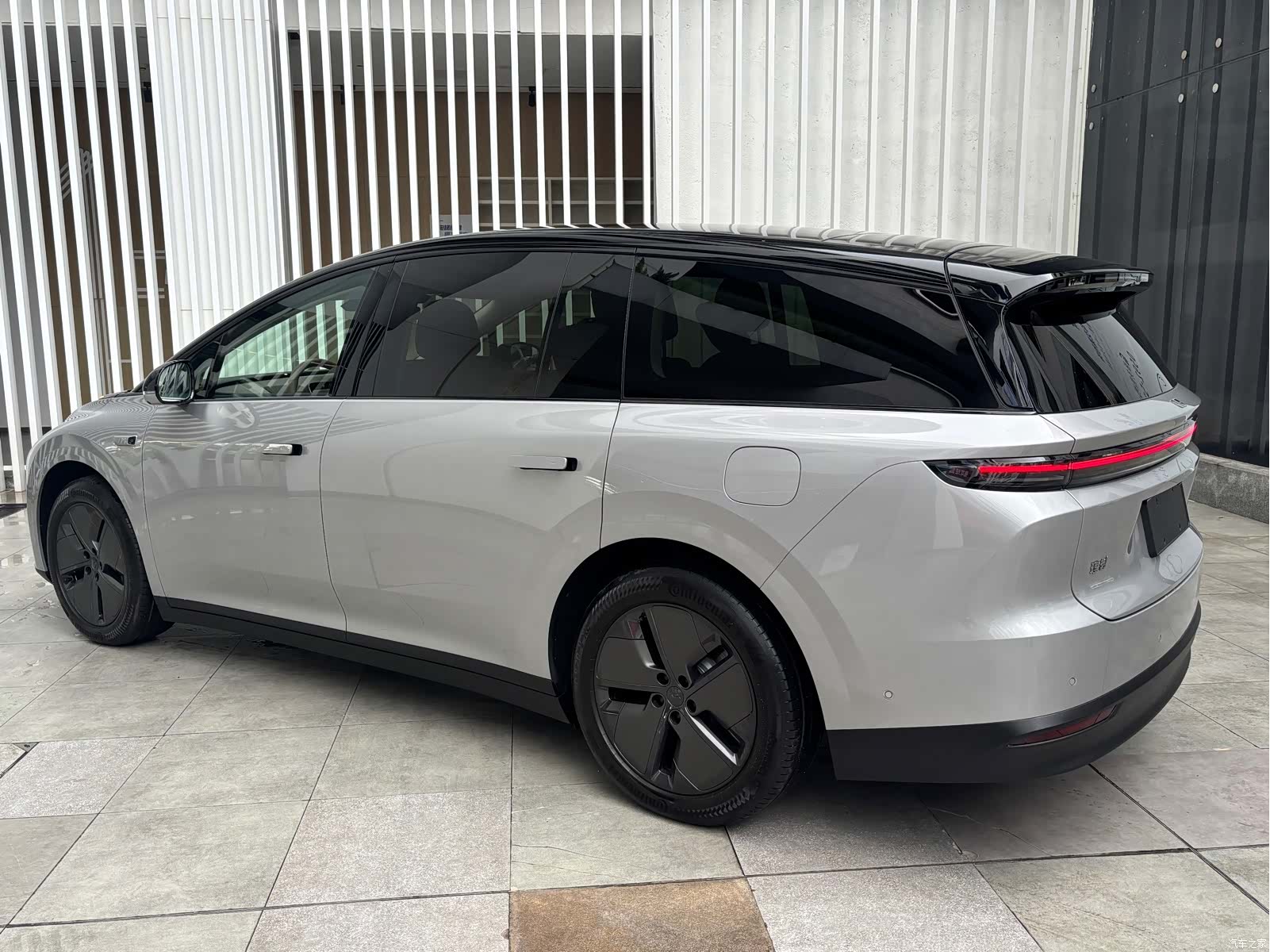 Li Auto i8, 2025 все фото
