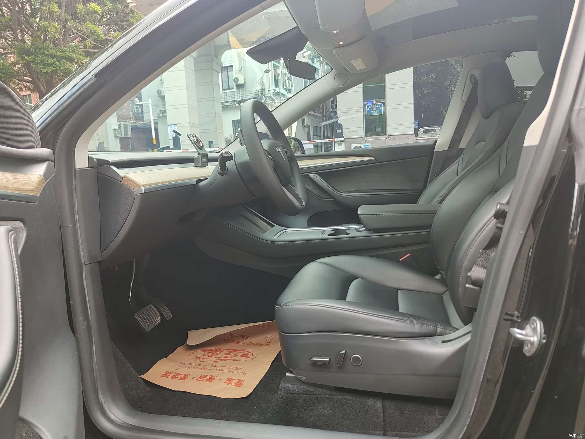Tesla Model Y, 2022 8