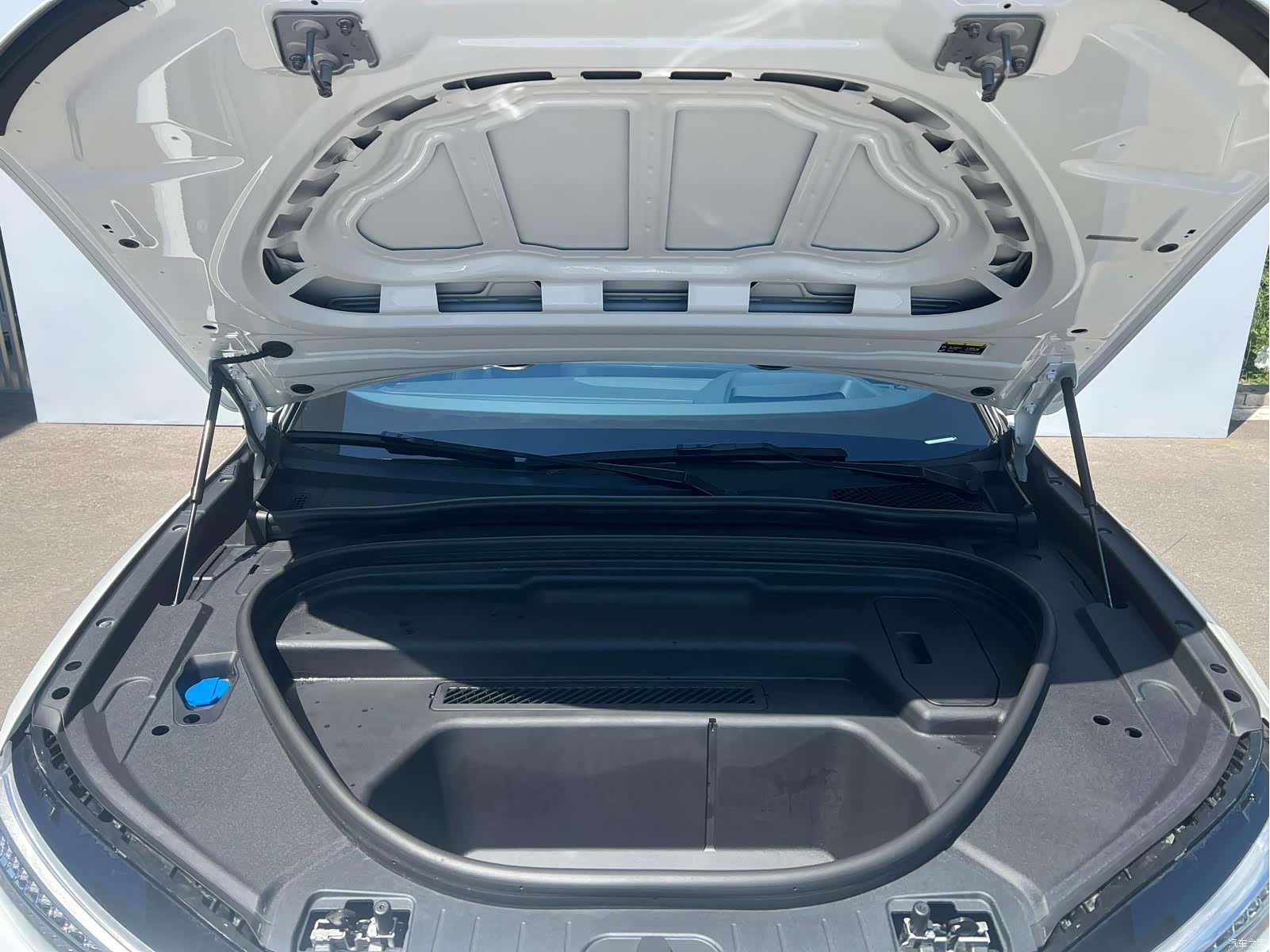 Audi e-tron, 2025 9