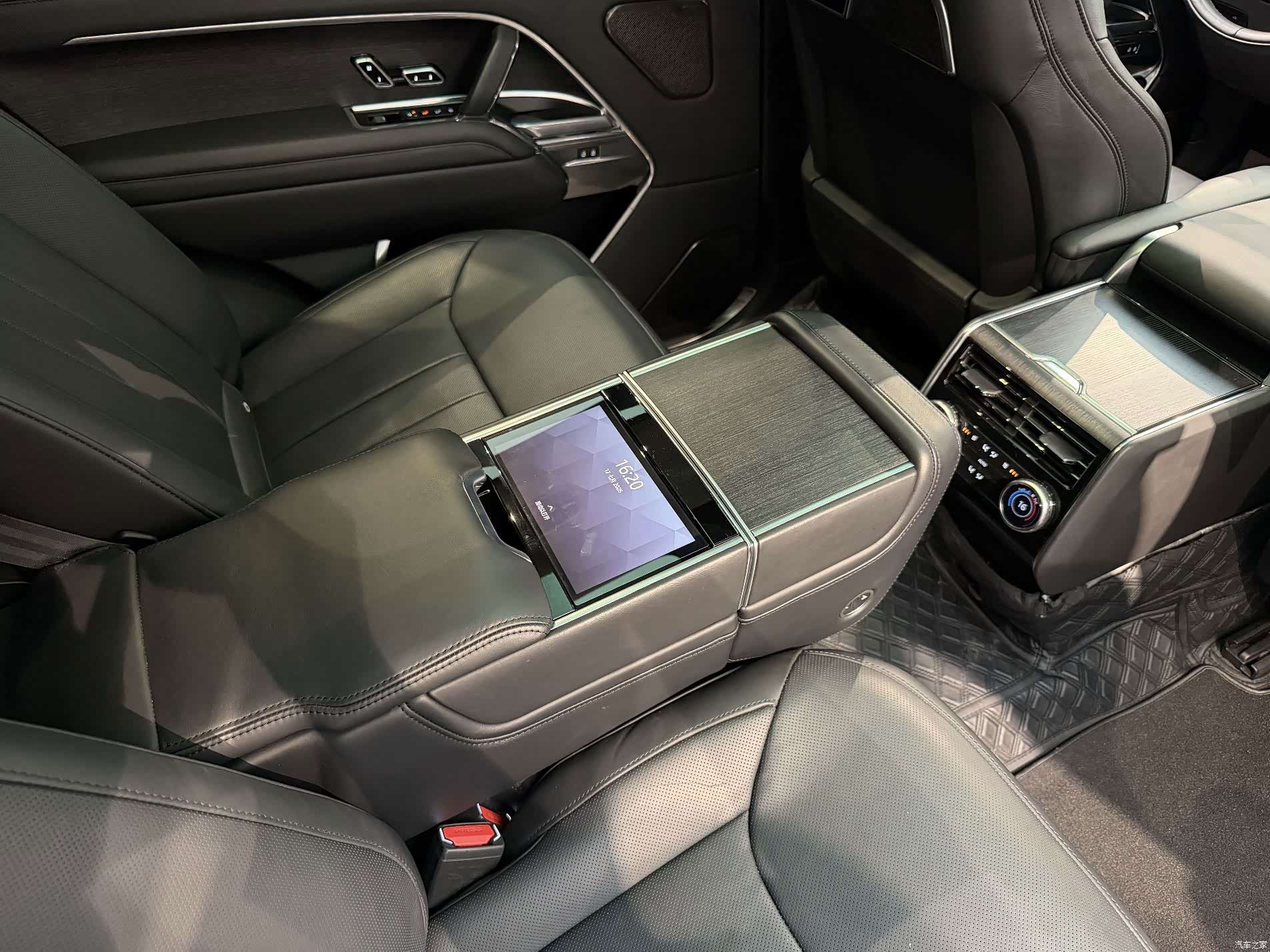 Land Rover Range Rover, 2023 8