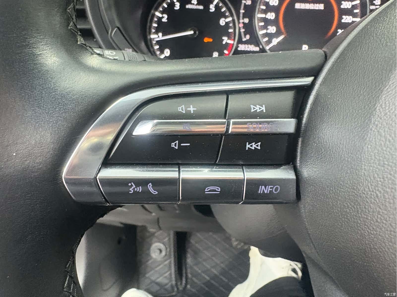 Mazda CX-30, 2022 18