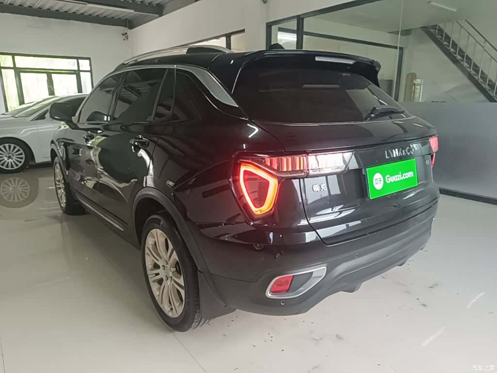 Lynk & Co 01, 2019 все фото