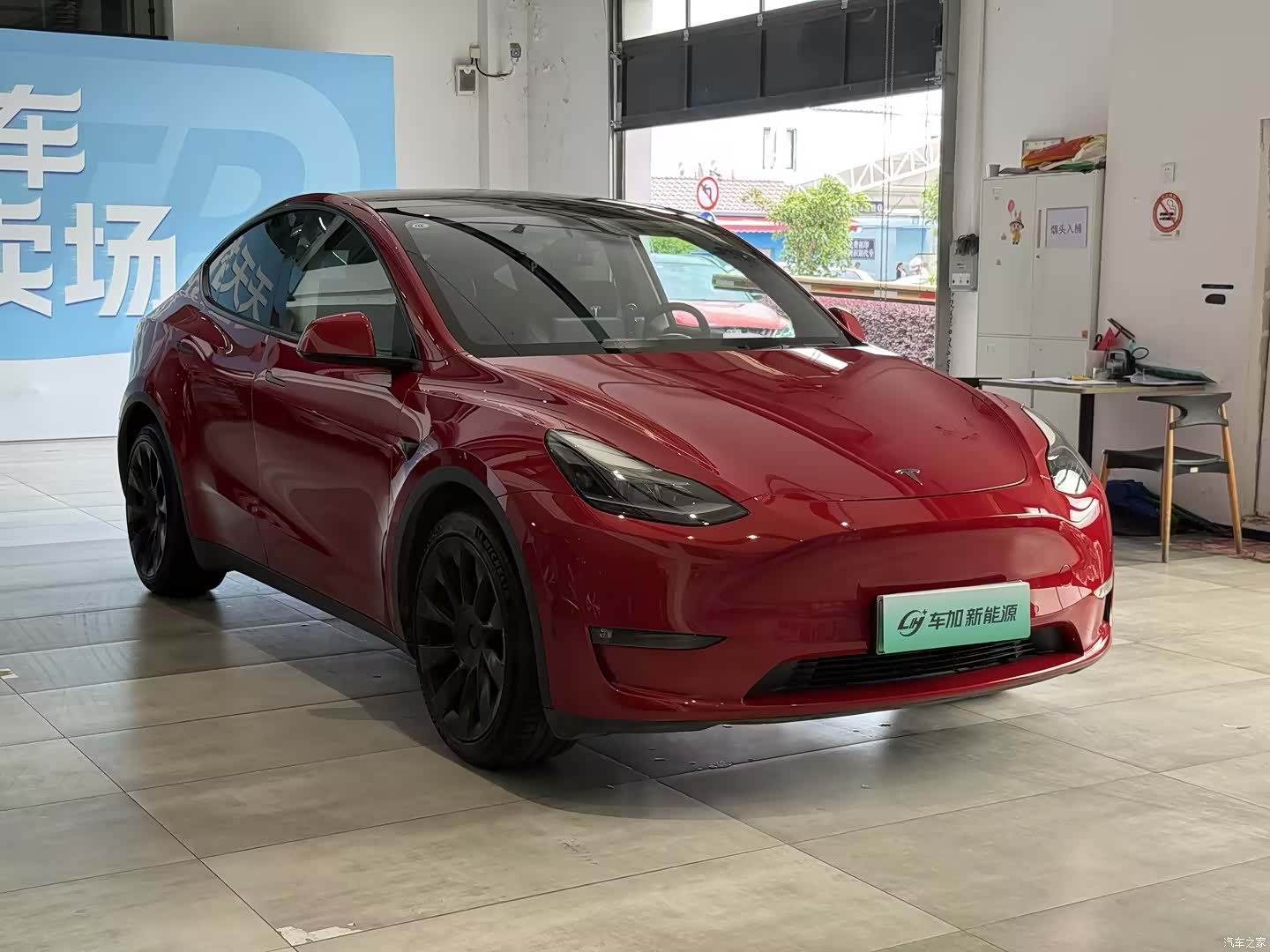 Tesla Model Y, 2021 3