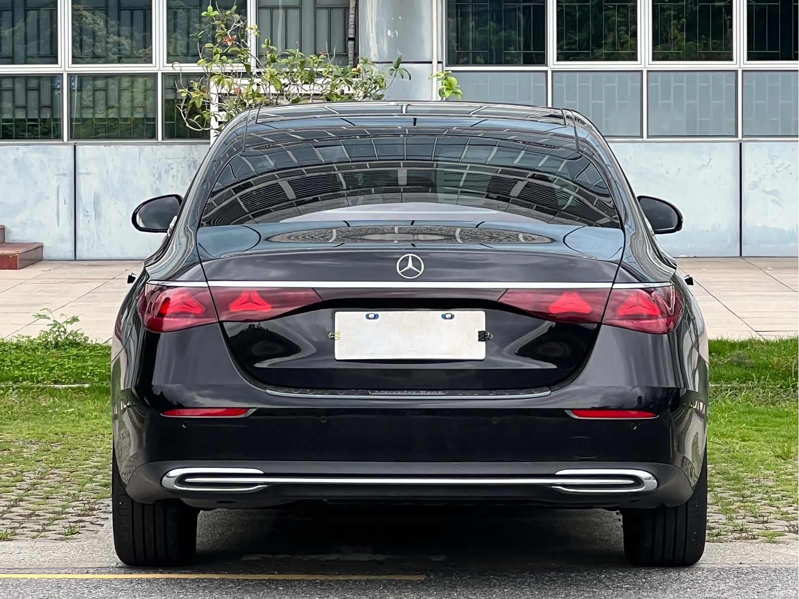 Mercedes-Benz E-Class, 2025 все фото