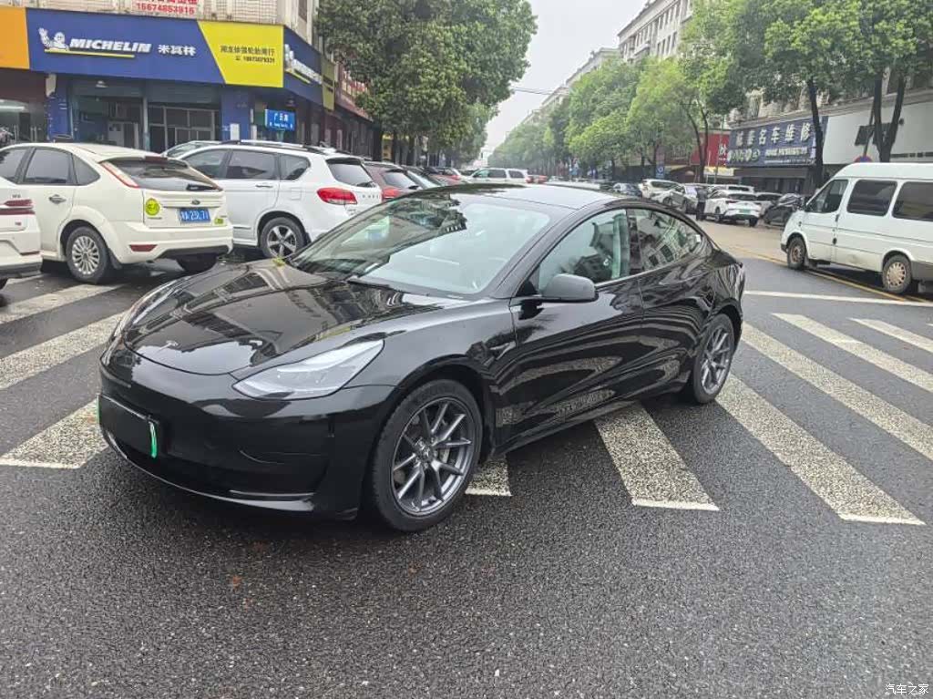 Tesla Model 3, 2023 1