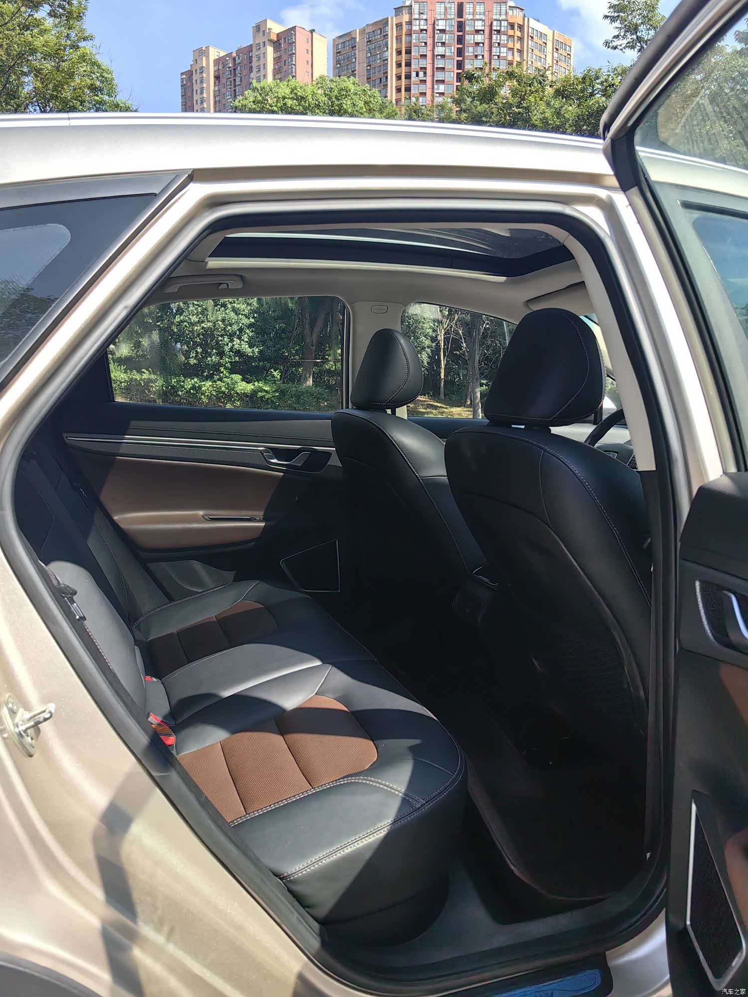 Geely Emgrand, 2017 8
